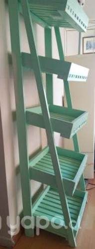 Linda repisa madera verde agua