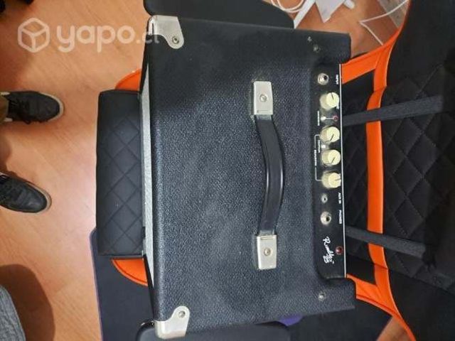 Bajo Eléctrico Squier y Amplificador