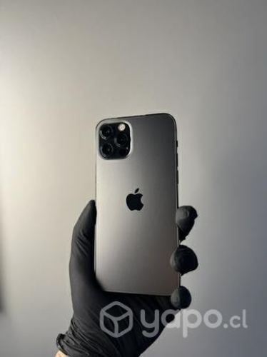 IPhone 12 Pro negro 128GB, seminuevo sin caja.
