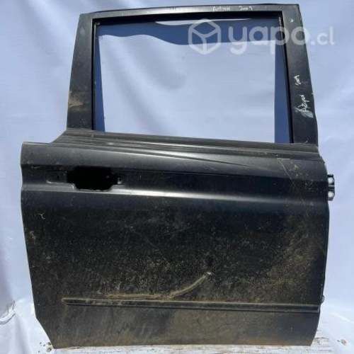 Puerta trasera derecha Ssangyong Actyon 2009