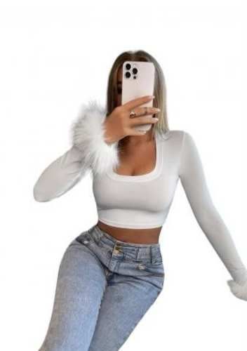 Polera con puño de peluche