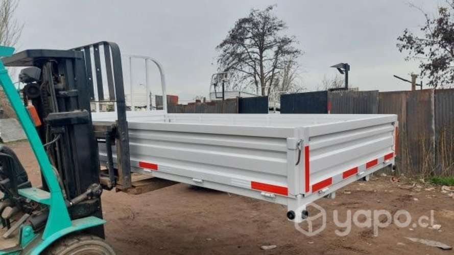 Carrocería Plana con Barandas 