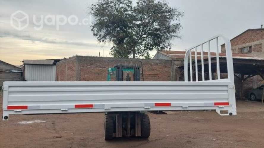 Carrocería Plana con Barandas 