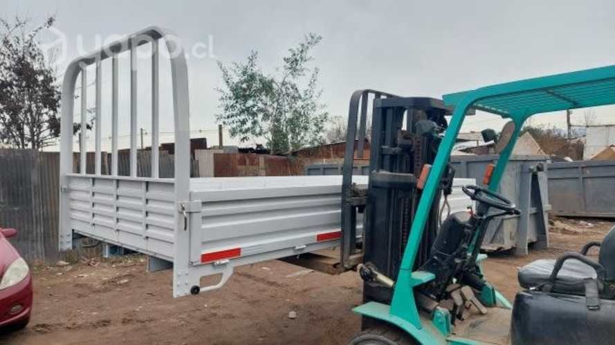 Carrocería Plana con Barandas 