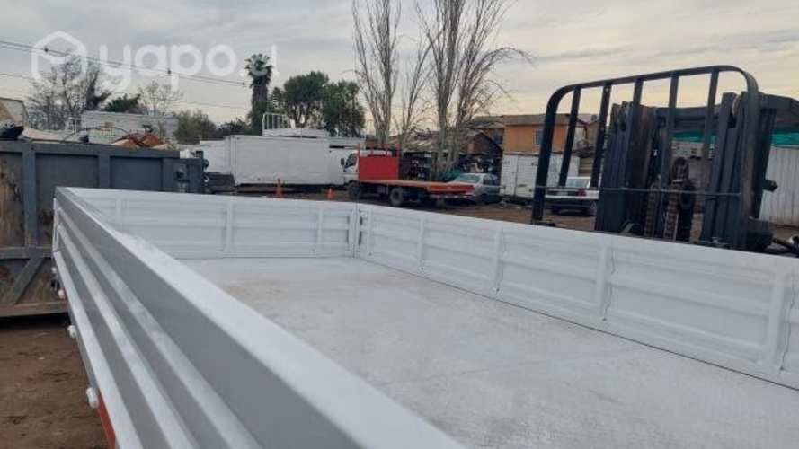 Carrocería Plana con Barandas 