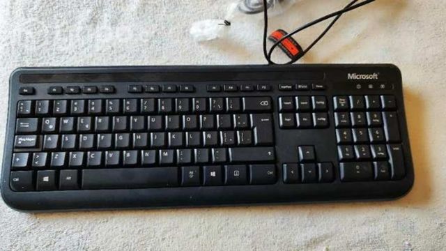 Teclado con USB nuevo jamás usado