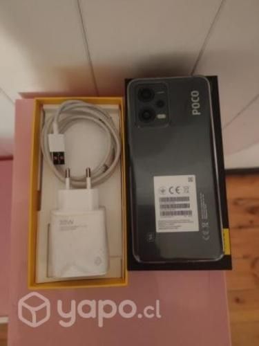 Se vende celular como nuevo, sin uso.