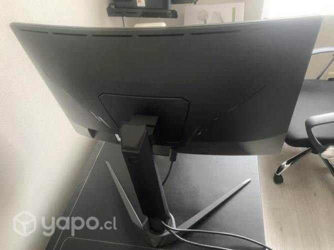 Pantalla Aorus CV27Q