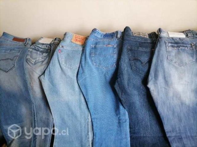 Jeans, talla 38, 40,42 algunos elasticados.