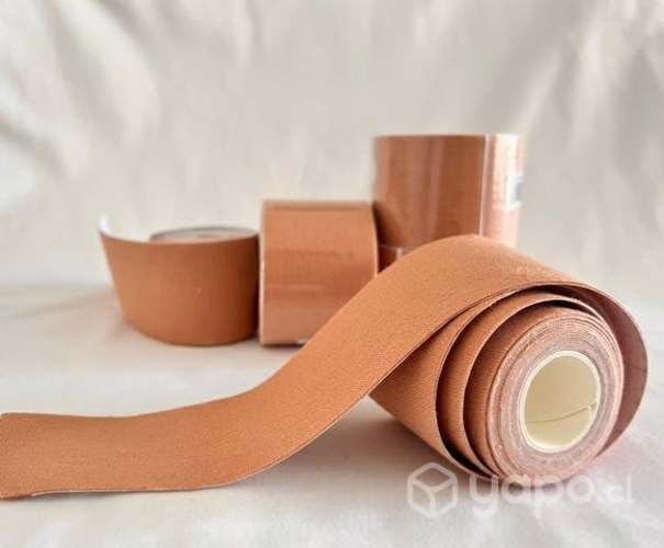 Boobtape, cinta para el busto