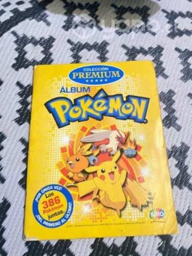 Álbum pokemon premium colección, salo.