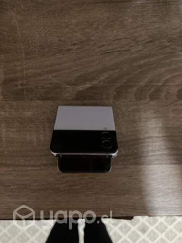 Galaxy z flip 4