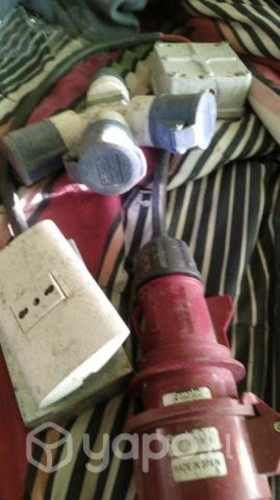 Juego de enchufes trifasicos0