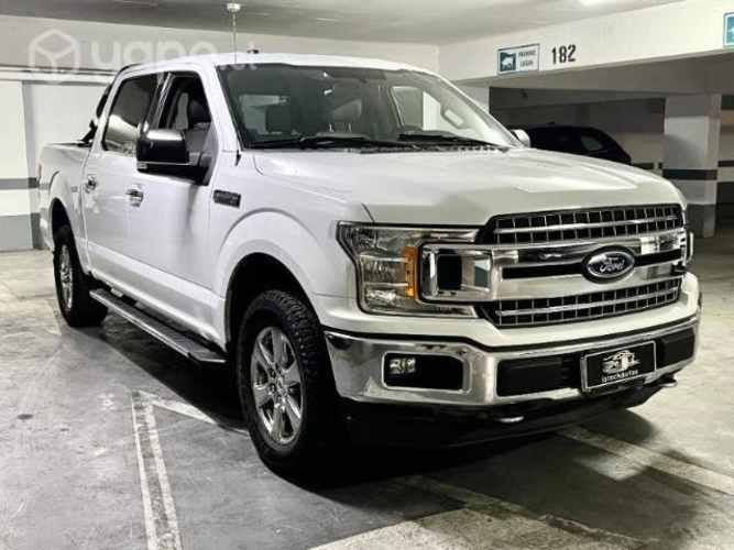 Parachoques delantero F buen estado