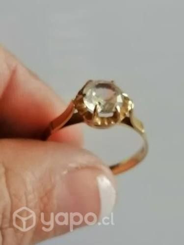 Anillo de oro 18 kilates.