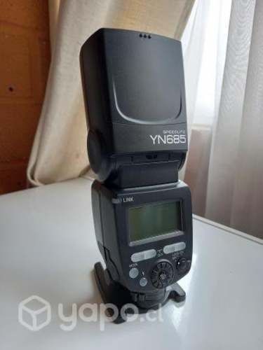 Flash Yongnuo Speedlite YN685 + accesorios