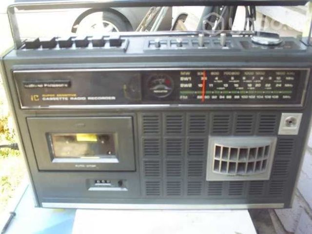 Radio casetera 4 bandas
