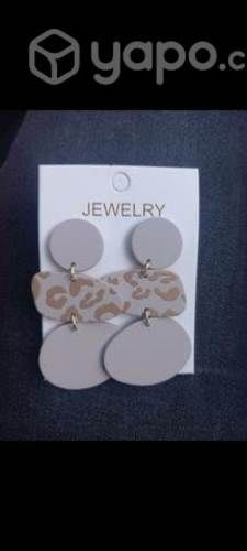 Aritos con diseño animal print