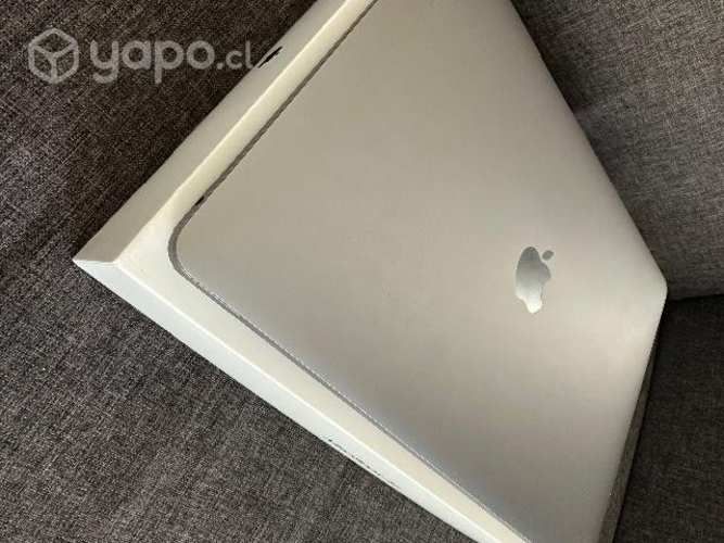 MacBook M1 256g