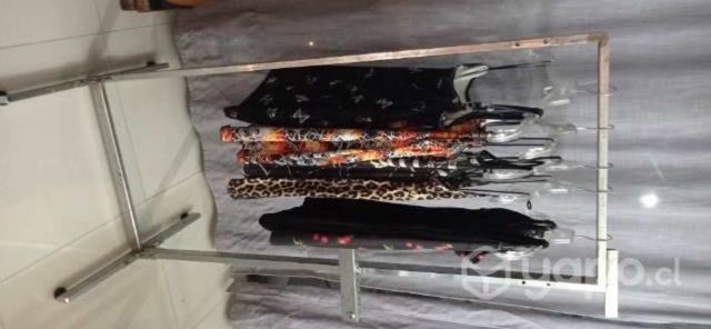 Colgador perchero metálico