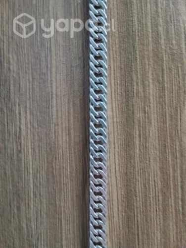 Cadena de plata