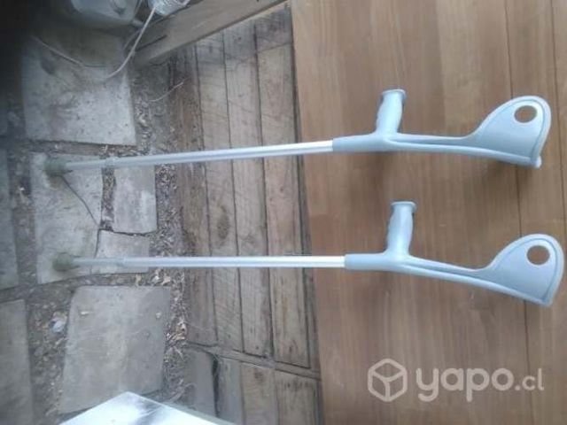2 muletas ajustables. 15 las 2