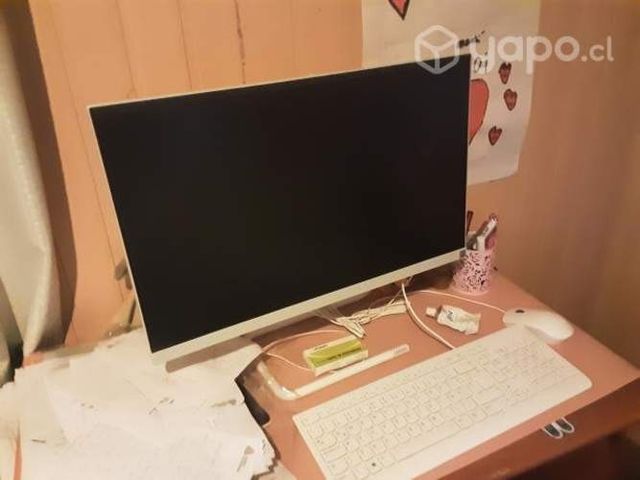 Computador casi nuevo