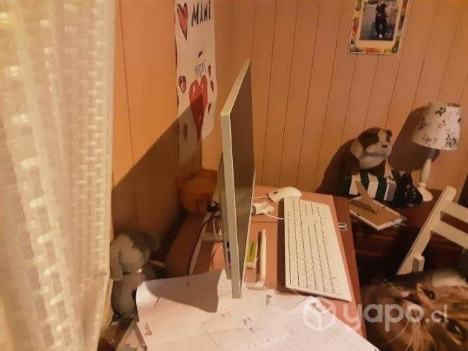 Computador casi nuevo