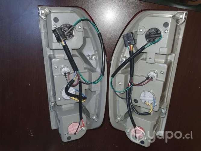 Foco trasero lexus t izquierdo o derec