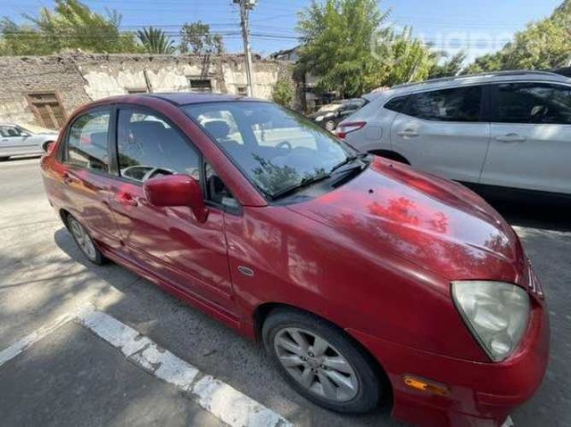 Suzuki aerio americano