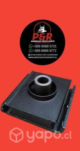 Soporte de motor delantero international