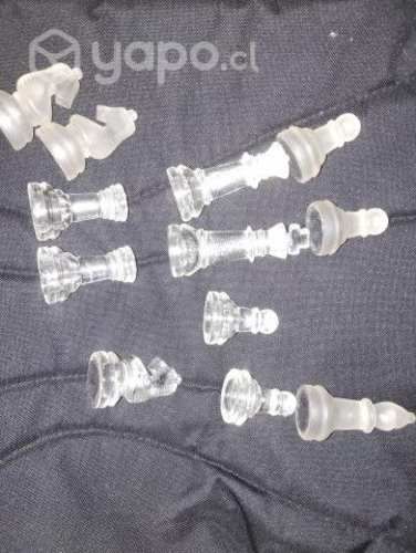 12 piezas ajedrez vidrio antiguas