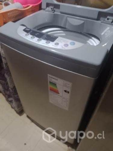 Lavadora fensa de 11 kg y medio seis meses de uso
