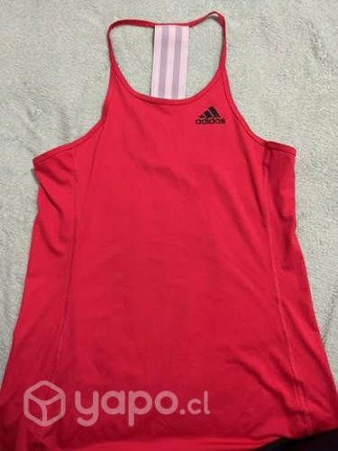 Polera deportiva Adidas