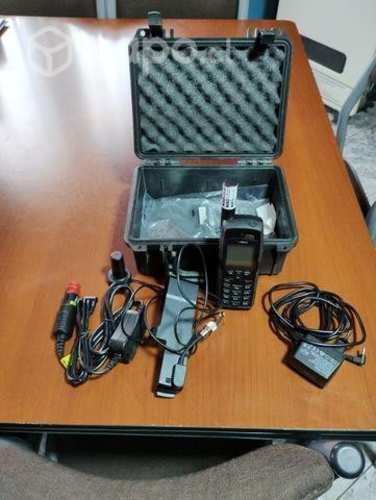 Teléfono satelital
