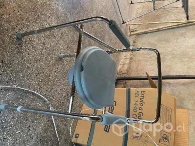 WC portatil plegable con altura regulable y ruedas