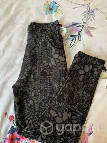 Calza nueva en talla estándar (M).