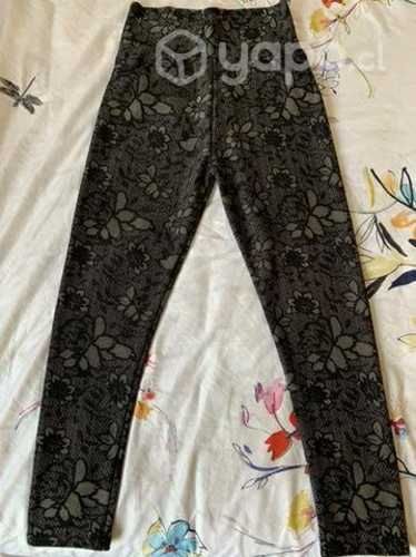 Calza nueva en talla estándar (M).