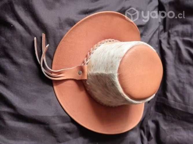 Biblioteca y sombreros