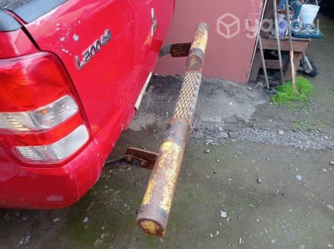 Parachoques minero L200