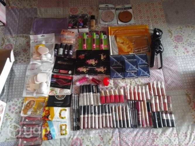 Lote de 106 productos de belleza!!