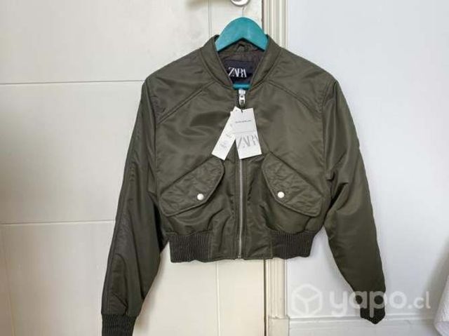 Chaqueta Zara nueva verde