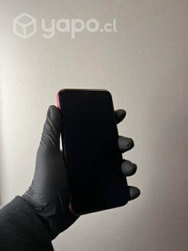 IPhone 11 Red Product, seminuevo sin caja