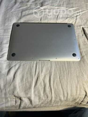 MacBook Air 2017 impecable (1TB Intel i5 8GB RAM)
