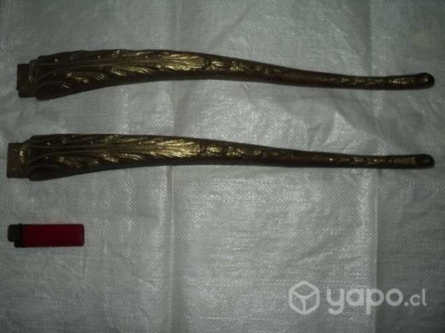Par De Antiguas Patas En Bronce Macizo