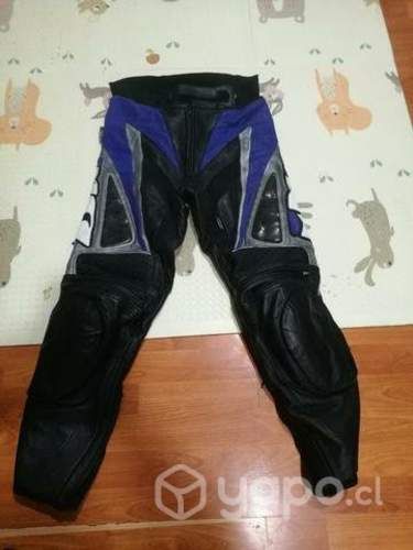 Pantalón moto cuero