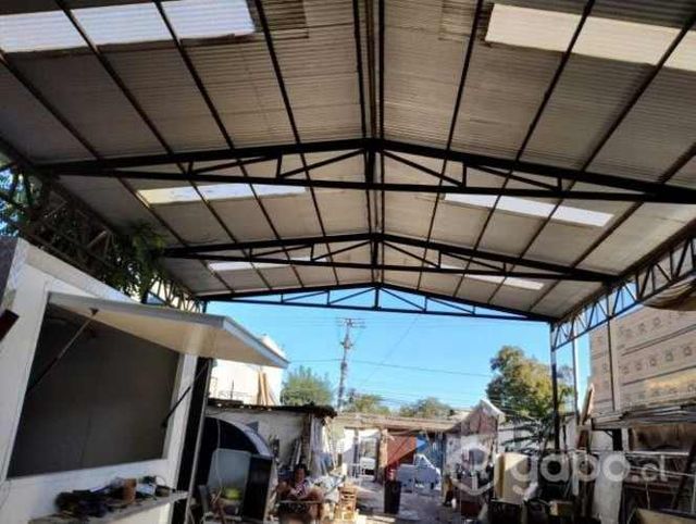 Se vende galpon con terreno