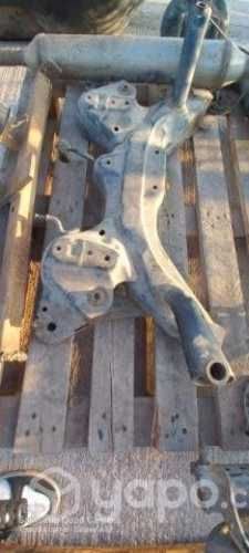 Cuna de motor (subchasis) suzuki dzire