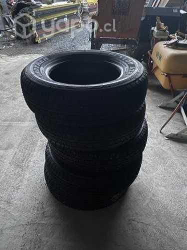 Neumáticos Dunlop 225/70 R17 Nuevos