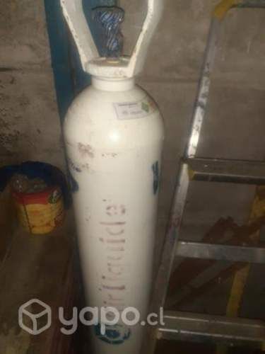 Cilindro de oxígeno medicinal 10 mt3